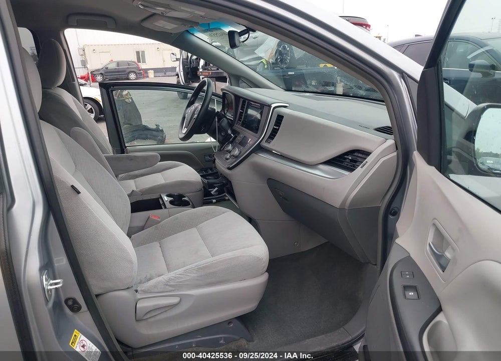 2016 TOYOTA SIENNA LE 8 PASSENGER VIN: 5TDKK3DC6GS747862