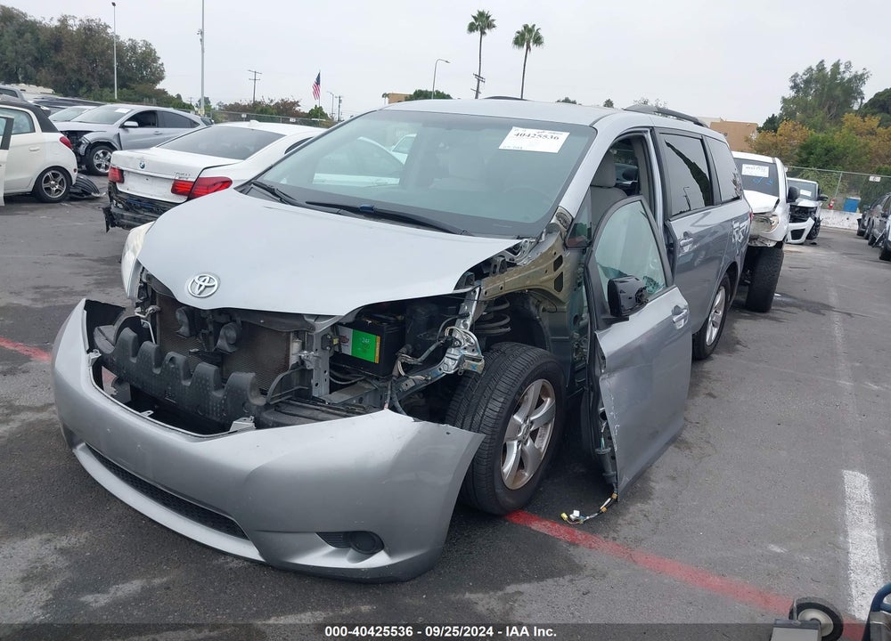 2016 TOYOTA SIENNA LE 8 PASSENGER VIN: 5TDKK3DC6GS747862