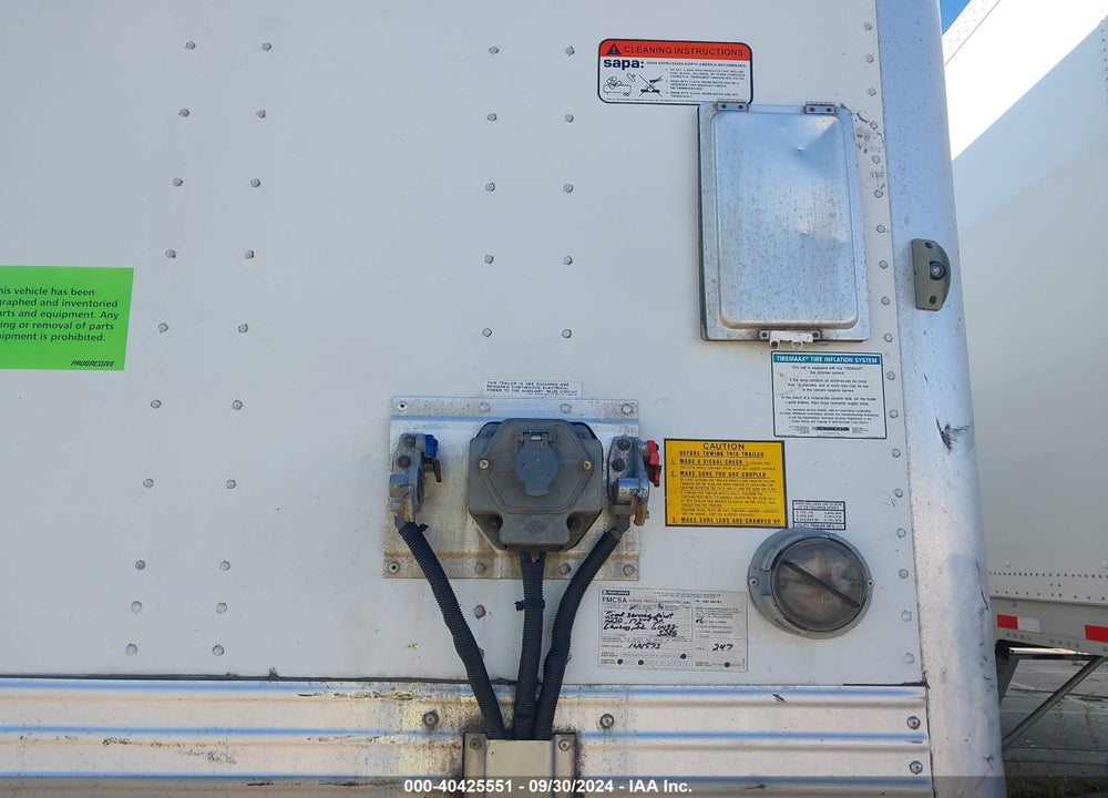 2017 UTILITY TRAILER MFG --- VIN: 1UYVS2537HP870007