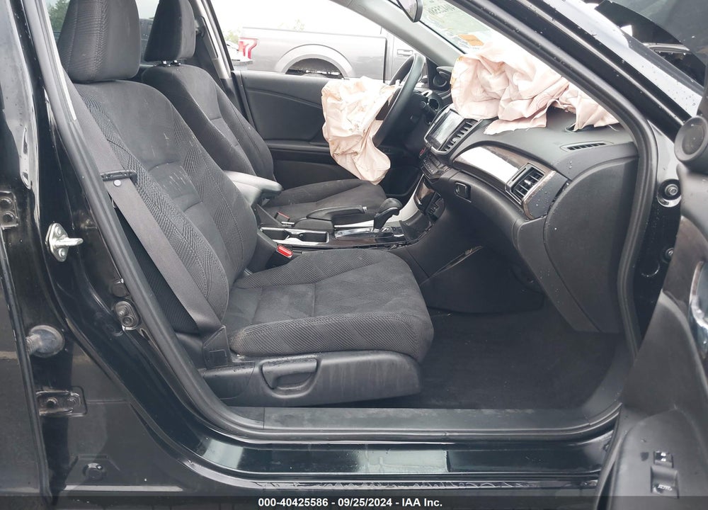 2016 HONDA ACCORD VIN: 1HGCR2F79GA220536