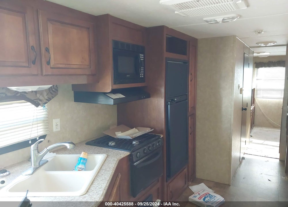 2013 COACHMEN CATALINA VIN: 5ZT2CAXB0DT003285