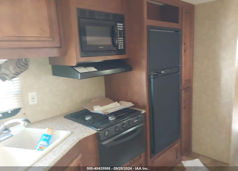 2013 COACHMEN CATALINA VIN: 5ZT2CAXB0DT003285