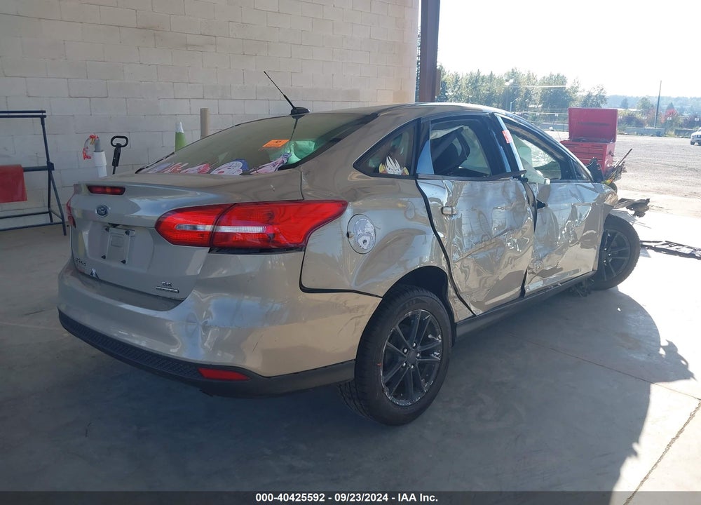 2015 FORD FOCUS SE VIN: 1FADP3F21FL268270