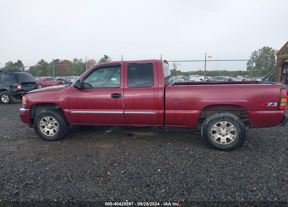 2005 GMC SIERRA 1500 SLE VIN: 1GTEK19B45E227227