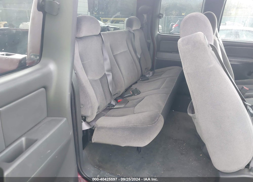 2005 GMC SIERRA 1500 SLE VIN: 1GTEK19B45E227227