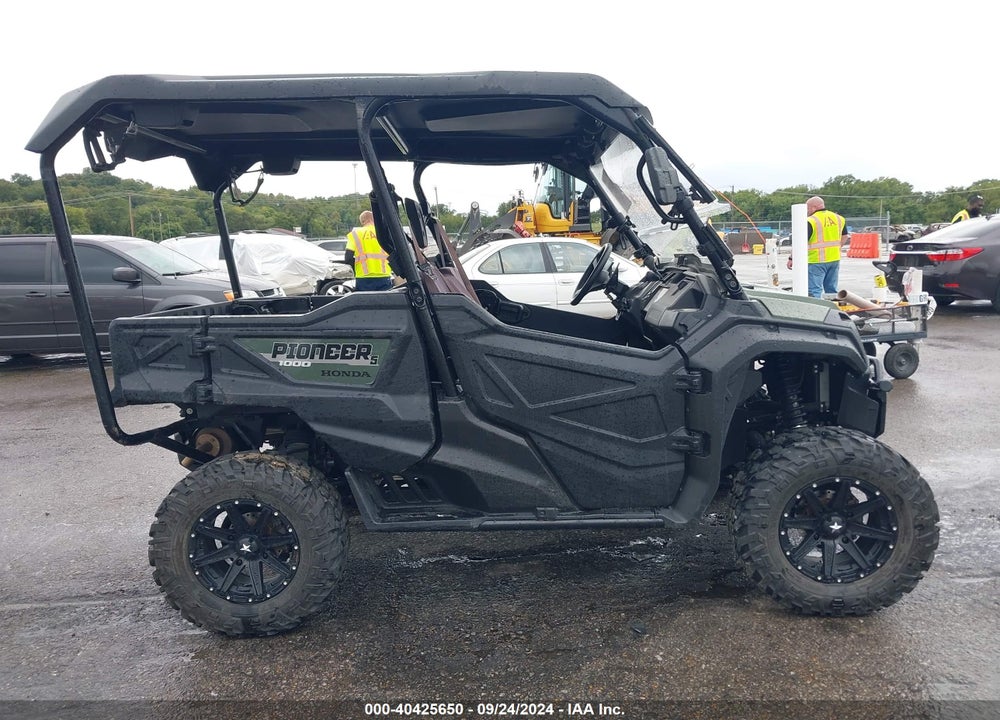 2016 HONDA SXS1000 M5 VIN: 1HFVE040XG4004695