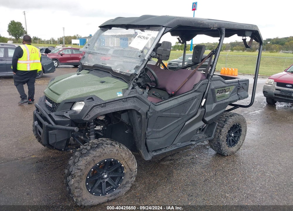 2016 HONDA SXS1000 M5 VIN: 1HFVE040XG4004695