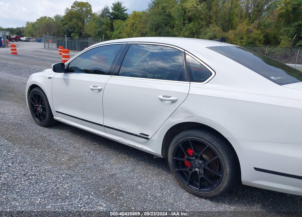 2013 VOLKSWAGEN PASSAT 2.0L TDI SE VIN: 1VWBN7A31DC075223