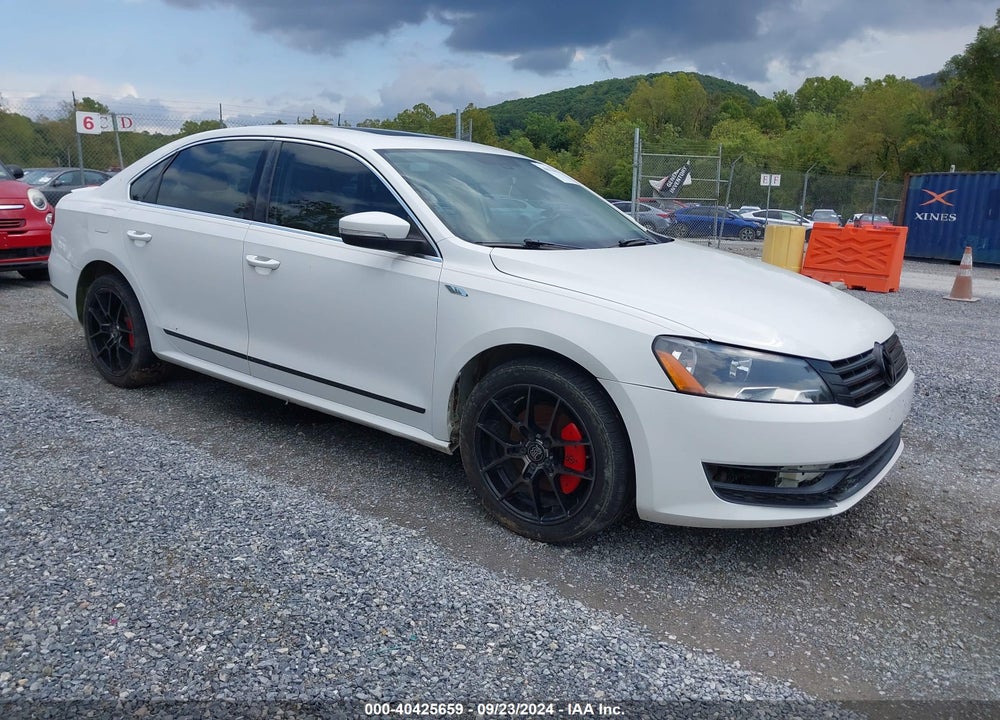 2013 VOLKSWAGEN PASSAT 2.0L TDI SE VIN: 1VWBN7A31DC075223