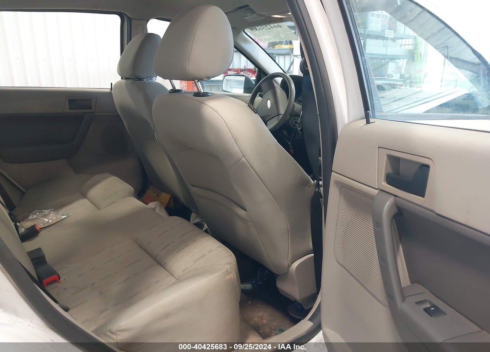 2008 FORD FOCUS SE/SES VIN: 1FAHP35N18W147611