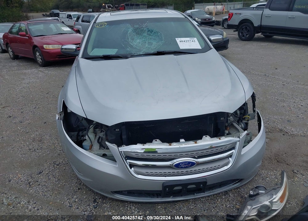 2010 FORD TAURUS LIMITED VIN: 1FAHP2JW0AG121509