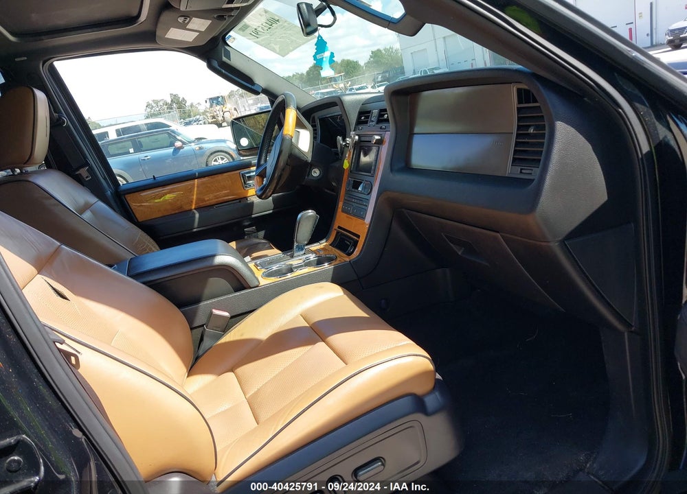 2011 LINCOLN NAVIGATOR VIN: 5LMJJ2H53BEJ06602
