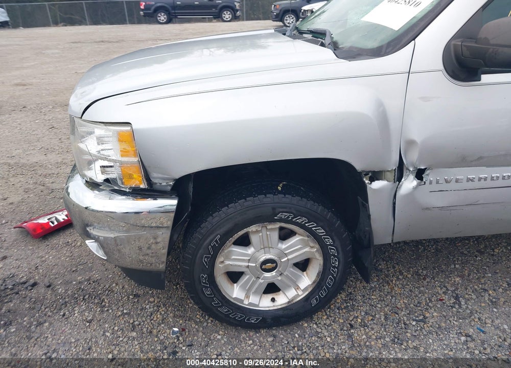 2013 CHEVROLET SILVERADO 1500 LT VIN: 1GCRKSE72DZ322501