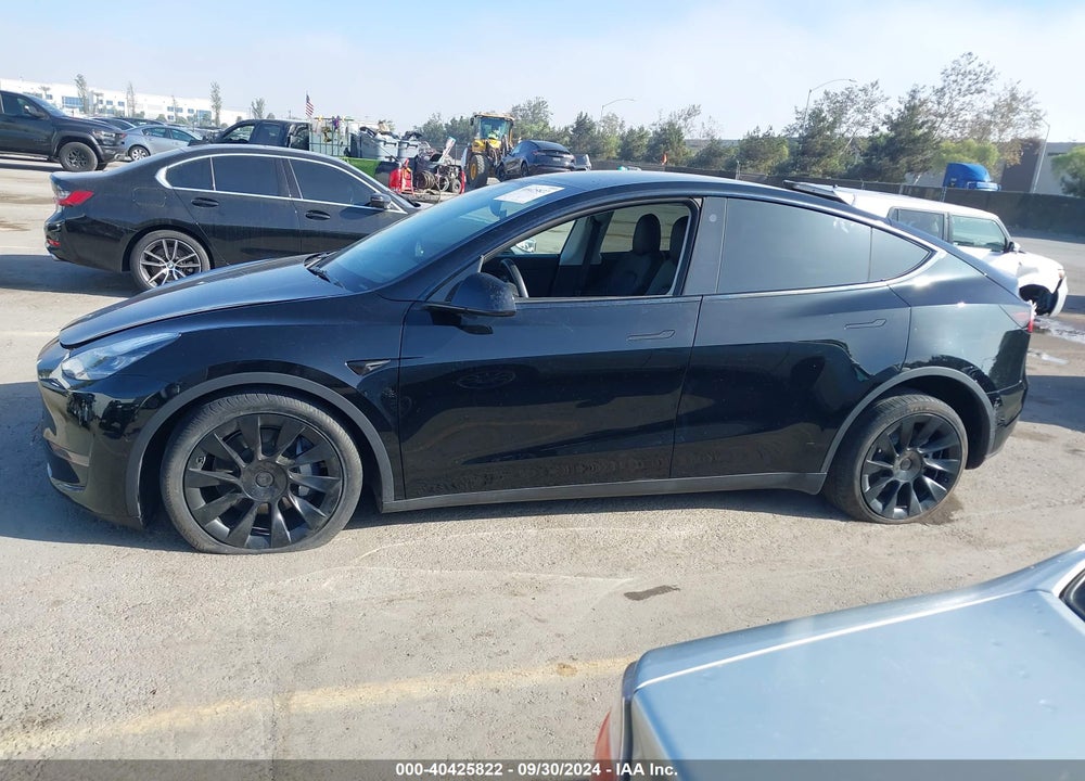 2021 TESLA MODEL Y LONG RANGE DUAL MOTOR ALL-WHEEL DRIVE VIN: 5YJYGDEEXMF208467