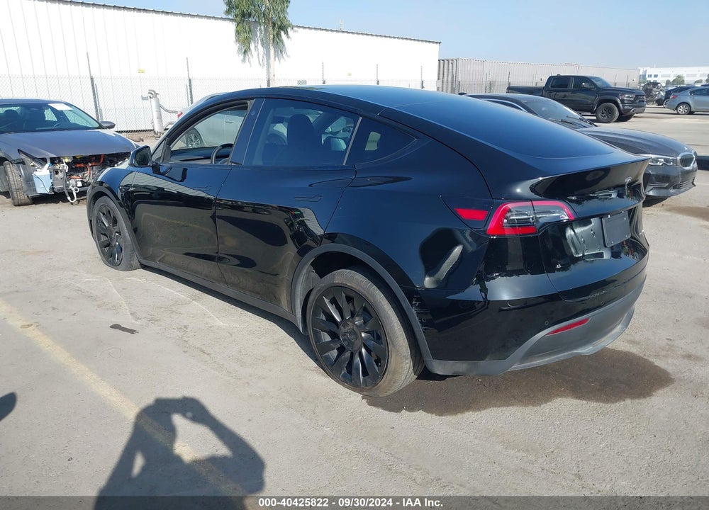 2021 TESLA MODEL Y LONG RANGE DUAL MOTOR ALL-WHEEL DRIVE VIN: 5YJYGDEEXMF208467