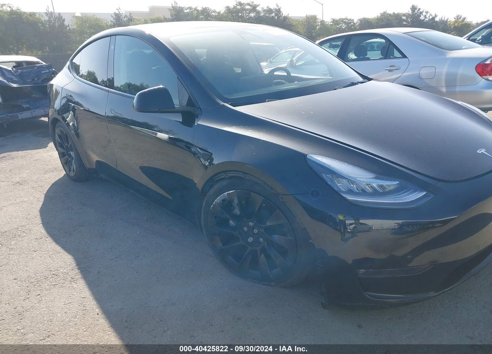 2021 TESLA MODEL Y LONG RANGE DUAL MOTOR ALL-WHEEL DRIVE VIN: 5YJYGDEEXMF208467