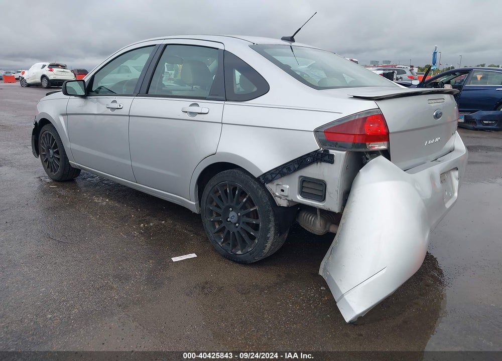 2010 FORD FOCUS SES VIN: 1FAHP3GN0AW181400