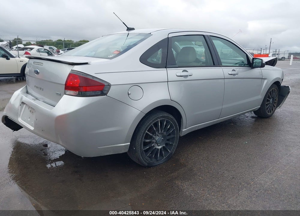 2010 FORD FOCUS SES VIN: 1FAHP3GN0AW181400