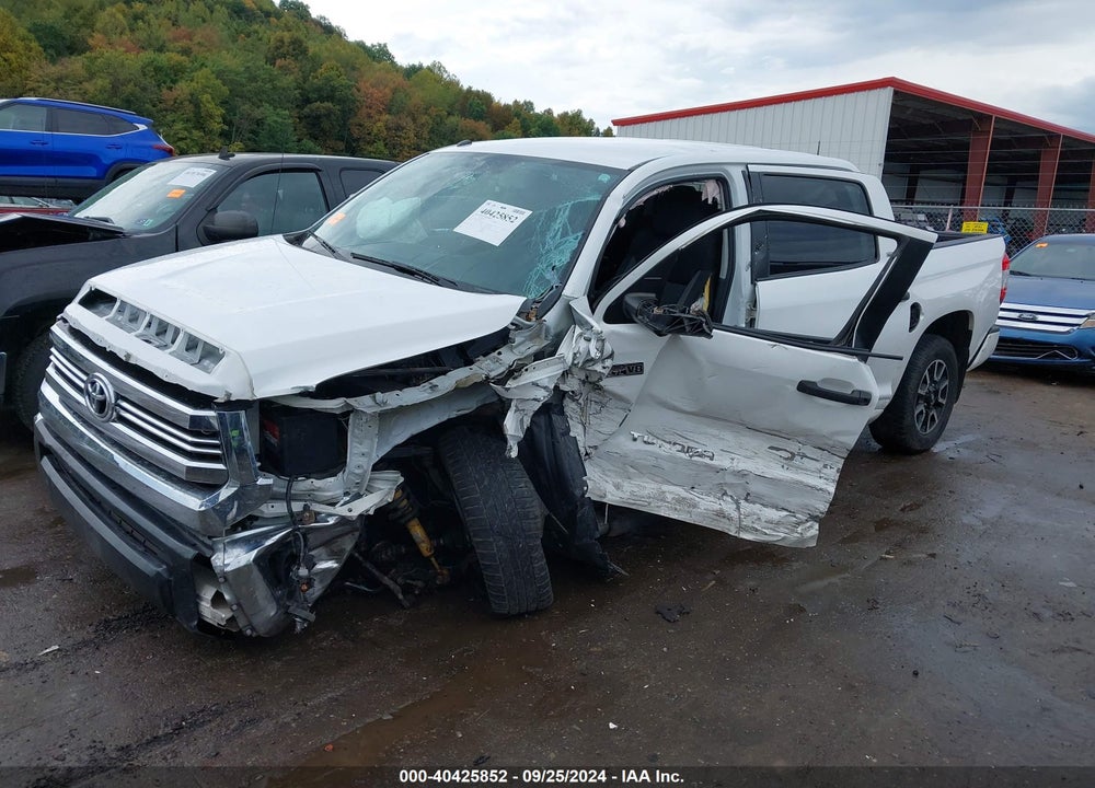2017 TOYOTA TUNDRA SR5 5.7L V8 VIN: 5TFDY5F15HX584681