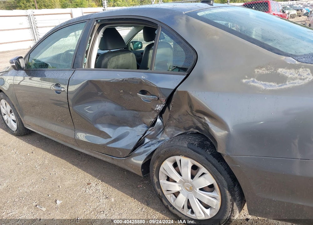 2014 VOLKSWAGEN JETTA 1.8T SE VIN: 3VWD17AJ4EM278982