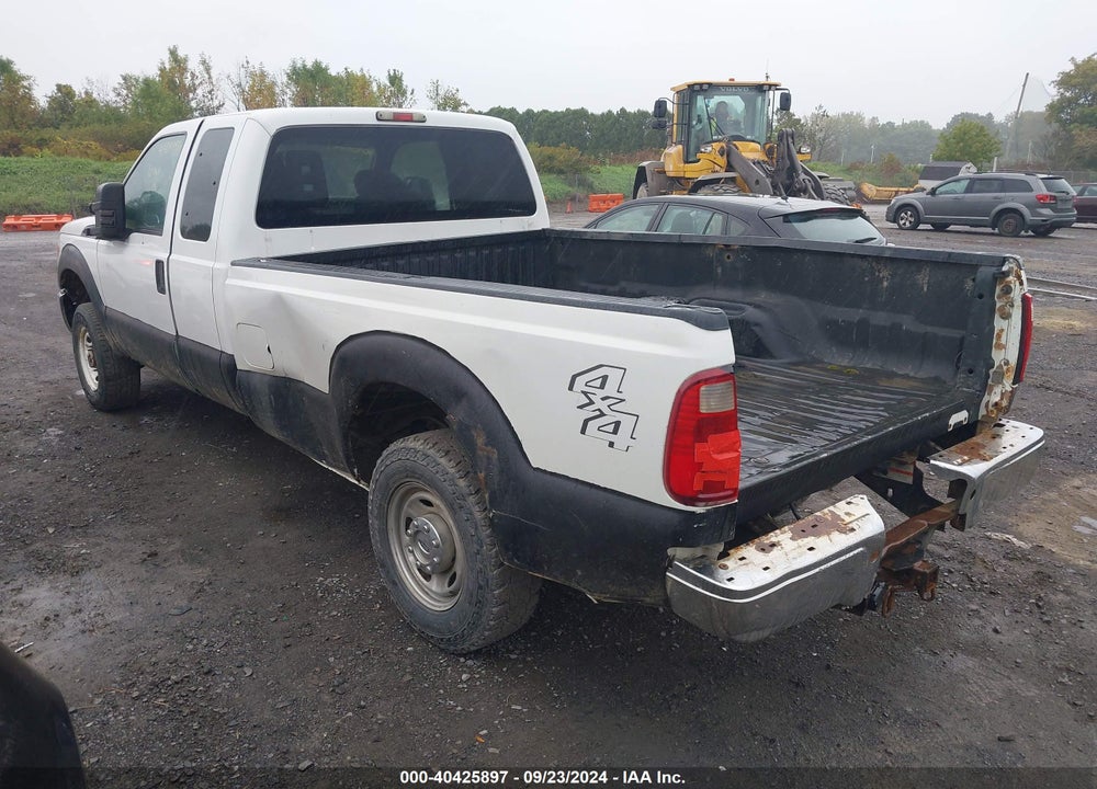 2011 FORD F-250 XLT VIN: 1FT7X2B60BEA49972