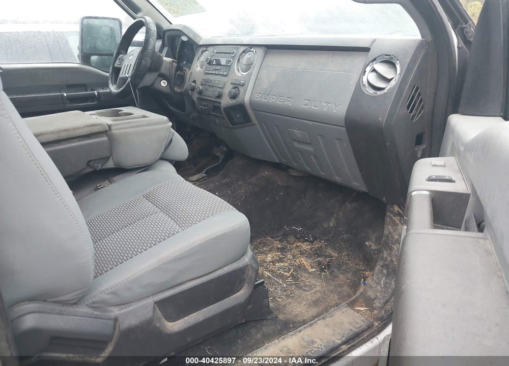 2011 FORD F-250 XLT VIN: 1FT7X2B60BEA49972