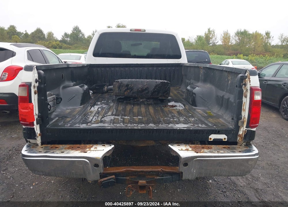 2011 FORD F-250 XLT VIN: 1FT7X2B60BEA49972