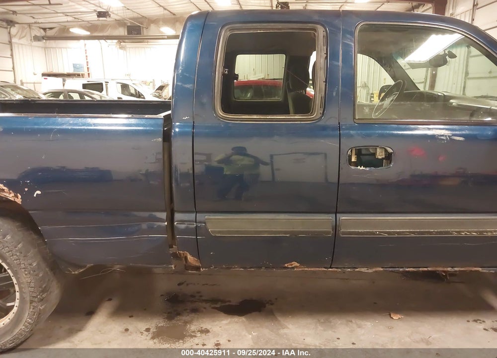 2003 CHEVROLET SILVERADO 1500 LS VIN: 1GCEK19T03Z219284