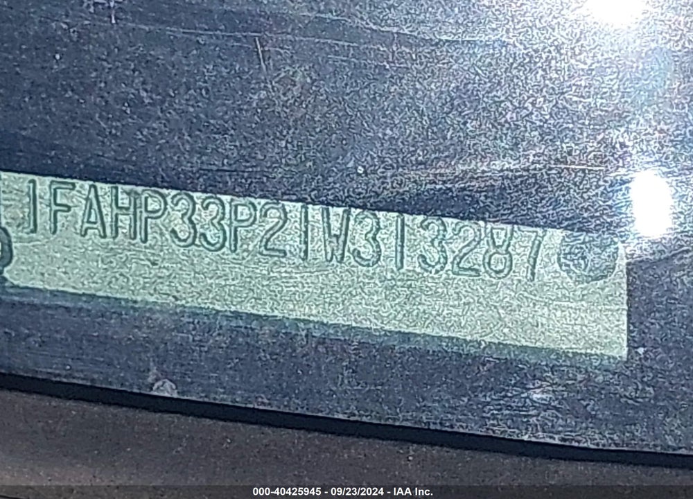 2001 FORD FOCUS LX VIN: 1FAHP33P21W313287