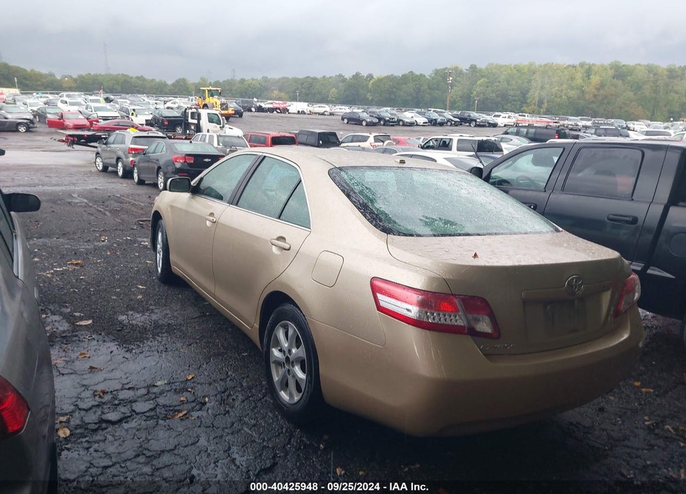 2011 TOYOTA CAMRY LE VIN: 4T1BF3EK6BU624198