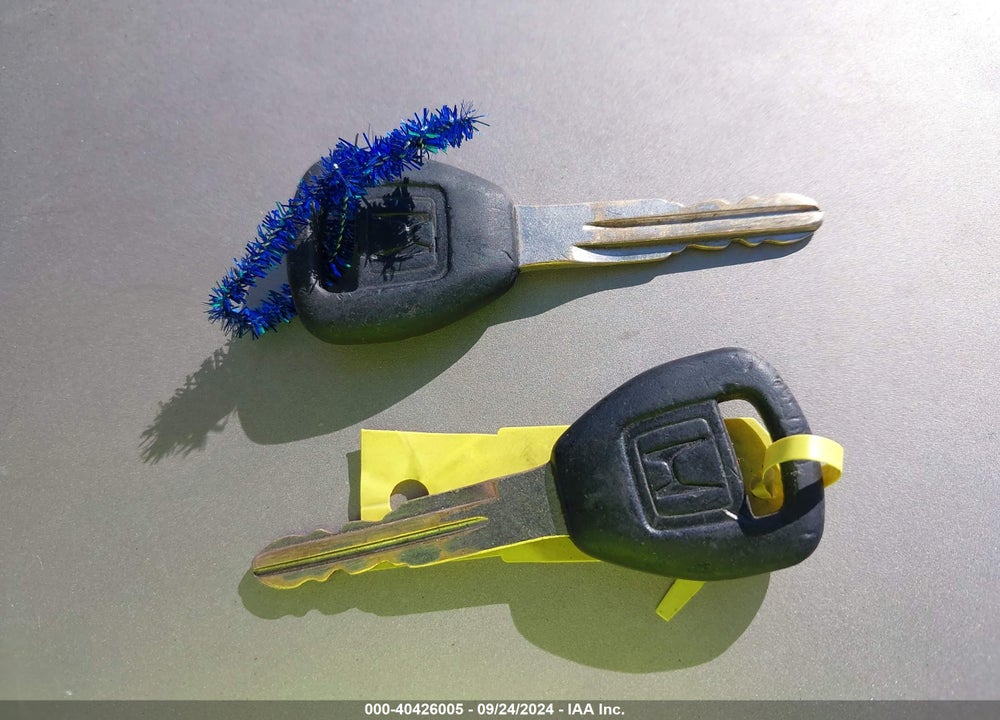 2002 HONDA CIVIC LX VIN: 1HGES16572L021679