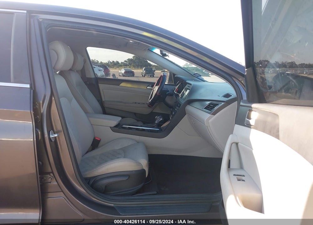2016 HYUNDAI SONATA SPORT VIN: 5NPE34AF8GH426944