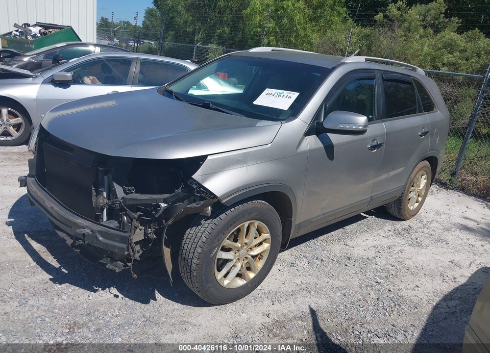 2015 KIA SORENTO LX VIN: 5XYKT3A64FG660694
