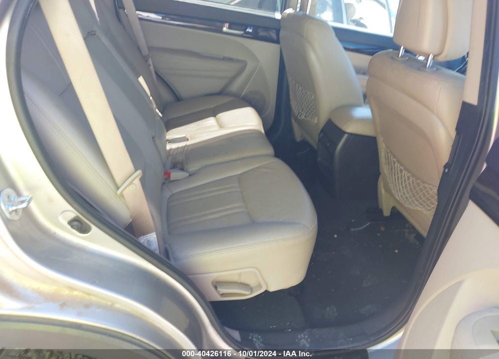 2015 KIA SORENTO LX VIN: 5XYKT3A64FG660694