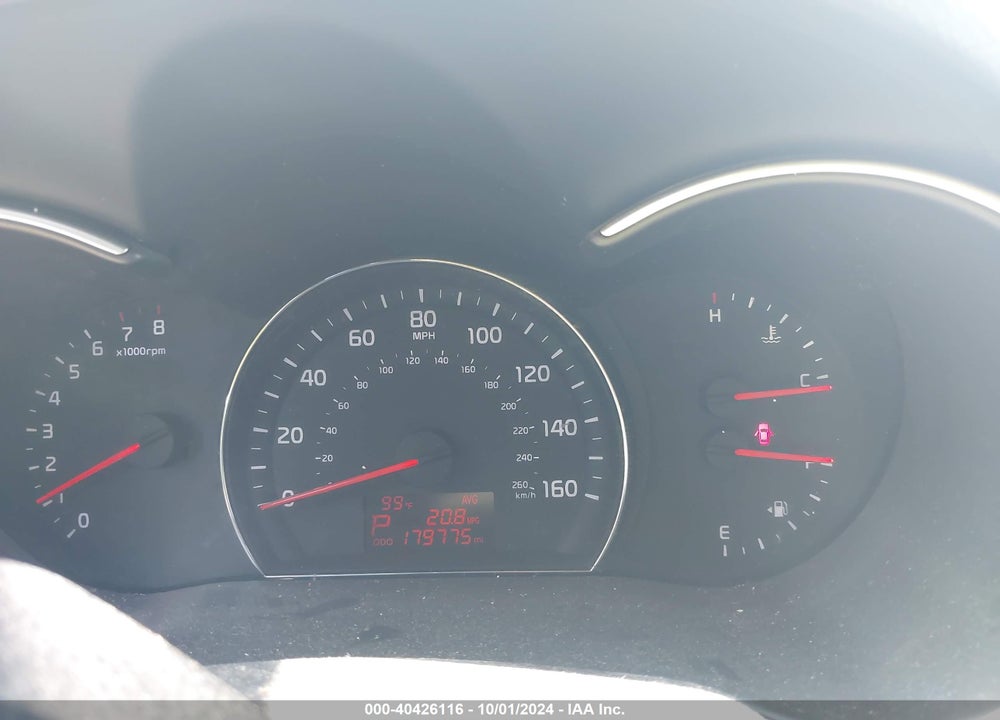 2015 KIA SORENTO LX VIN: 5XYKT3A64FG660694