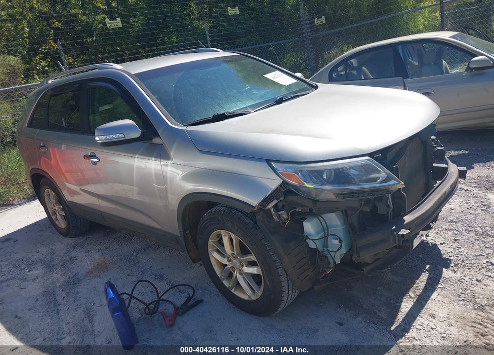 2015 KIA SORENTO LX VIN: 5XYKT3A64FG660694