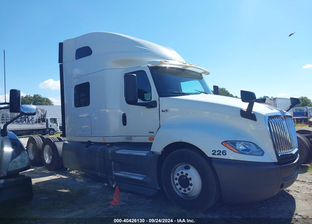 2018 INTERNATIONAL LT VIN: 3HSDZTZR3JN492226