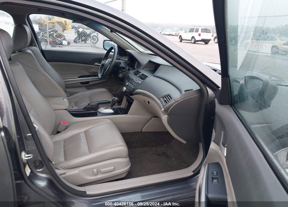 2010 HONDA ACCORD 3.5 EX-L VIN: 1HGCP3F88AA027077