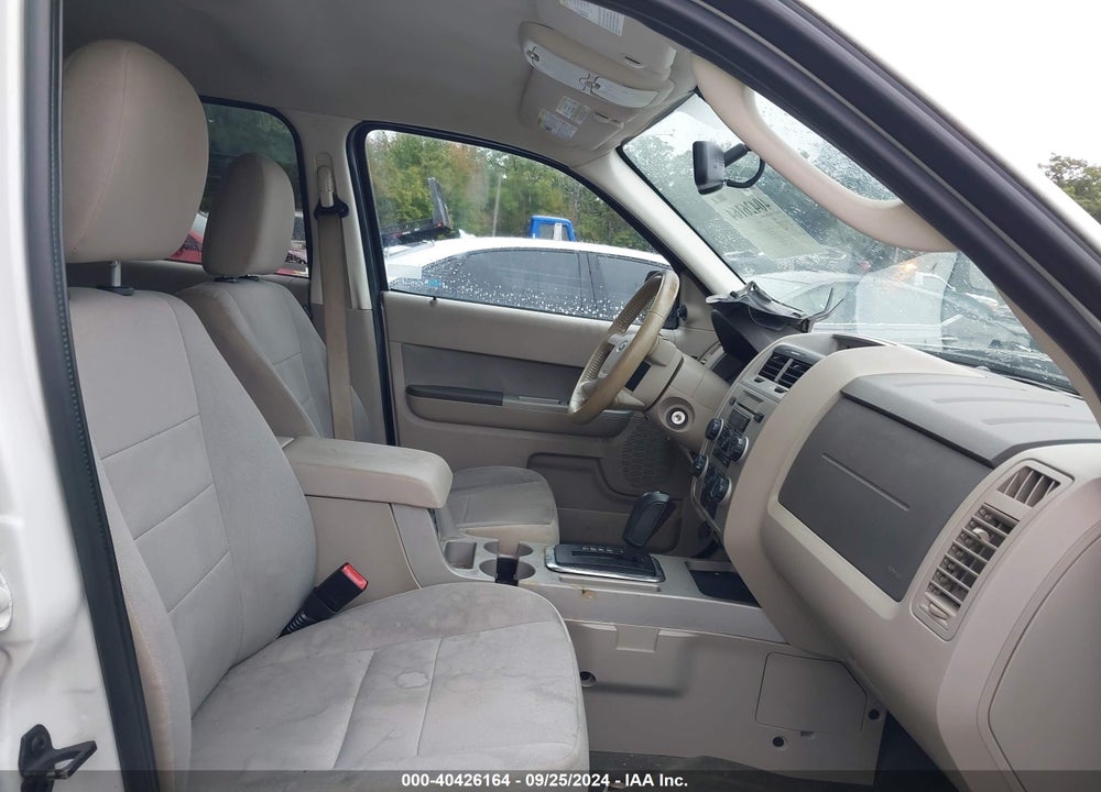 2011 FORD ESCAPE XLT VIN: 1FMCU9D70BKB54112