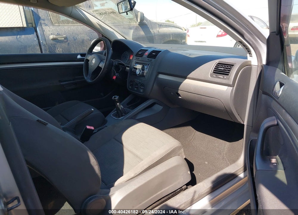 2007 VOLKSWAGEN RABBIT 2-DOOR VIN: WVWAS71K67W227661