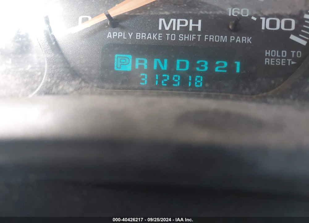 2001 CHEVROLET SILVERADO 1500 LS VIN: 1GCEK19T71E294603