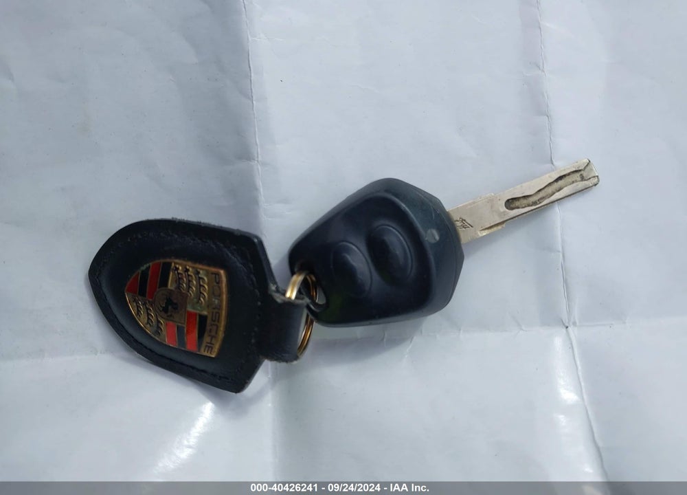 1999 PORSCHE BOXSTER VIN: WP0CA2985XU632834