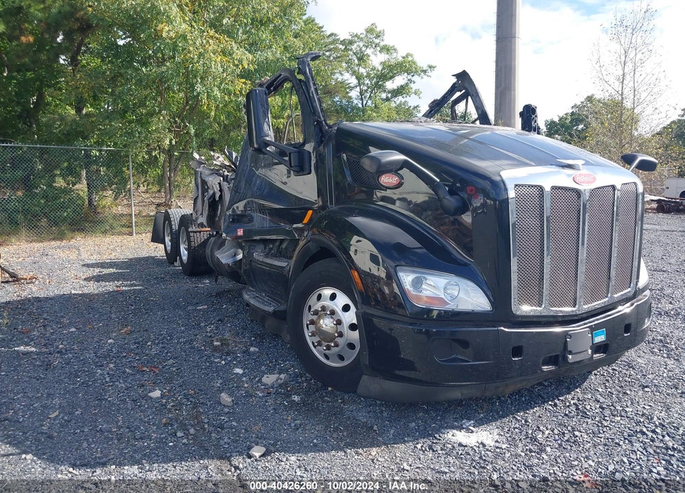 2020 PETERBILT 579 VIN: 1XPBDP9X8LD649997