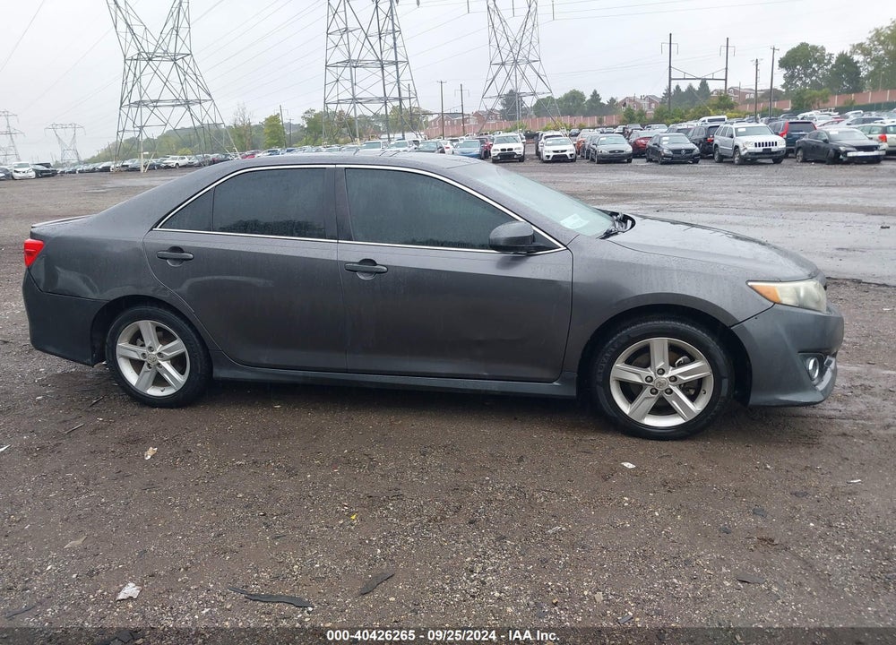 2014 TOYOTA CAMRY SE VIN: 4T1BF1FK1EU422084