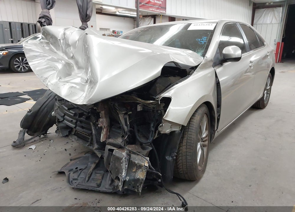 2015 TOYOTA CAMRY SE VIN: 4T1BF1FK9FU054111