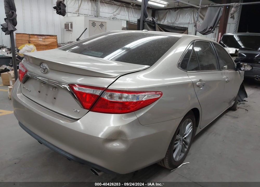 2015 TOYOTA CAMRY SE VIN: 4T1BF1FK9FU054111