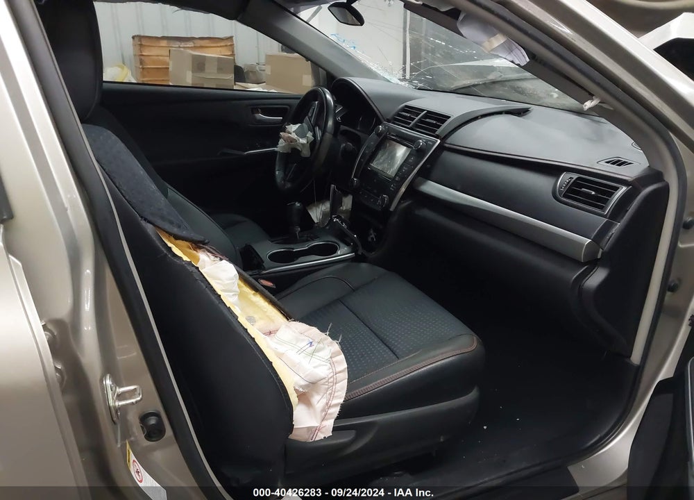 2015 TOYOTA CAMRY SE VIN: 4T1BF1FK9FU054111