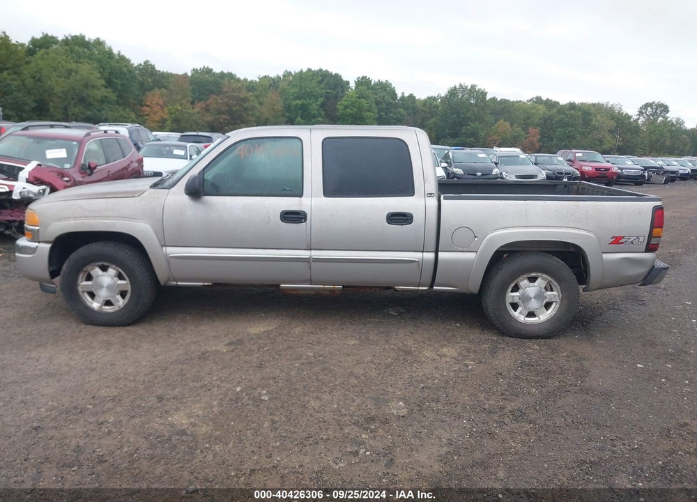 2005 GMC SIERRA 1500 SLE VIN: 2GTEK13T551142352