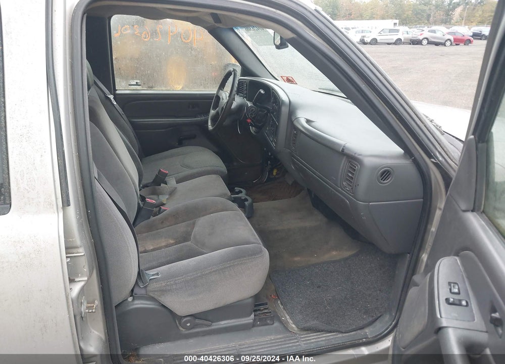 2005 GMC SIERRA 1500 SLE VIN: 2GTEK13T551142352