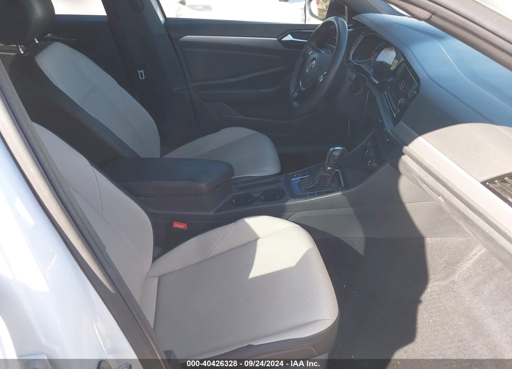 2019 VOLKSWAGEN JETTA 1.4T R-LINE/1.4T S/1.4T SE VIN: 3VWC57BU2KM208692